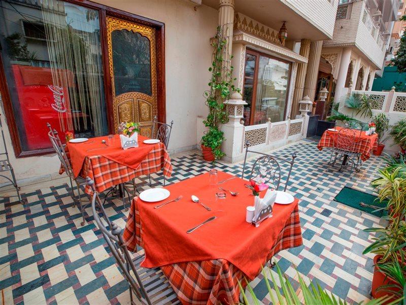 Hotel Nahargarh Haveli-Near Train Station Metro Džajpur Exteriér fotografie