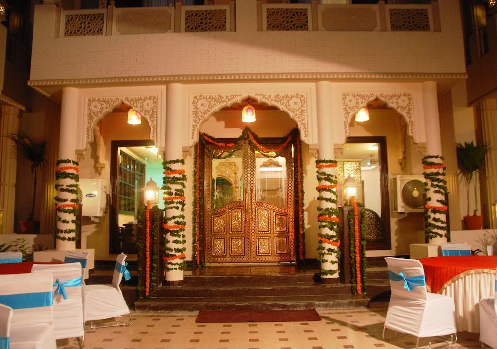 Hotel Nahargarh Haveli-Near Train Station Metro Džajpur Exteriér fotografie