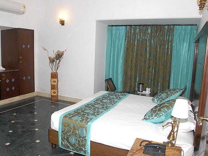 Hotel Nahargarh Haveli-Near Train Station Metro Džajpur Exteriér fotografie